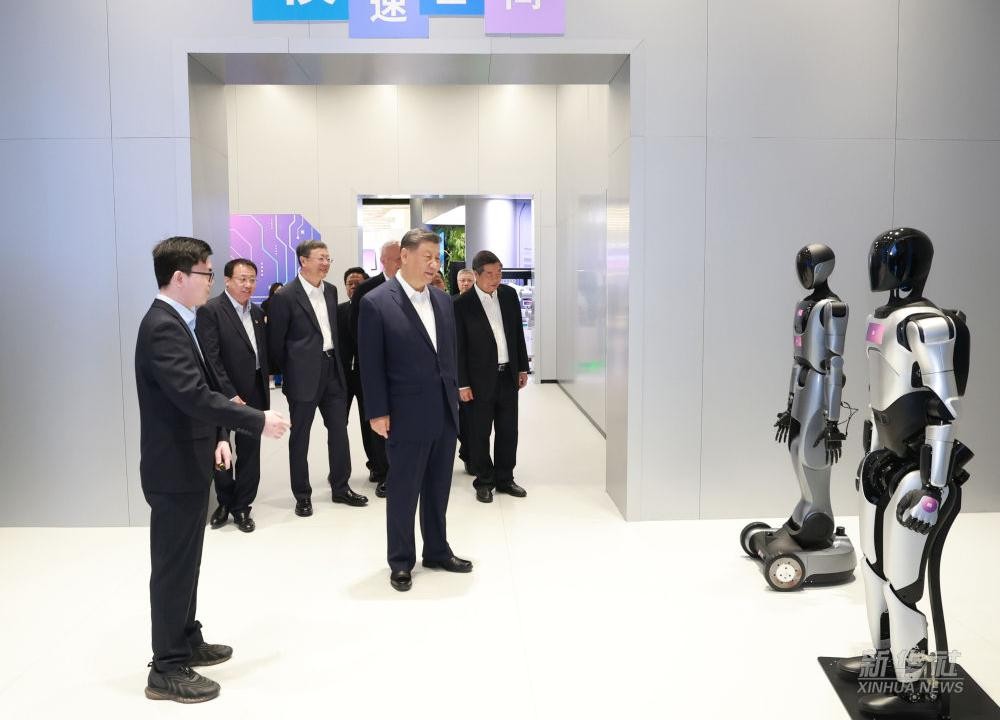 习近平总书记到上海调研，永乐高代表具身智能行业汇报进展
